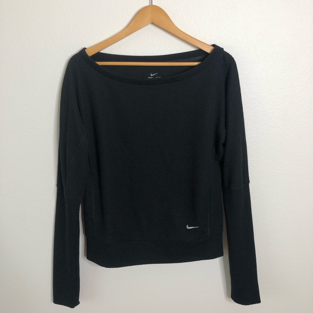EUC Nike Women’s Raglan Sleeved Sweater